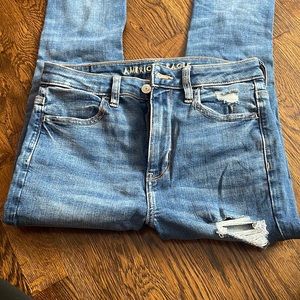 American Eagle super high rise jegging size 4L, worn twice,